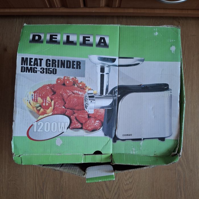 Мясорубка DELFA із насадками,  бв