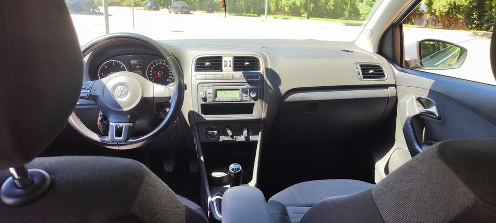 Automóvel VW polo 1.6 TDI Confortline Bluemotion