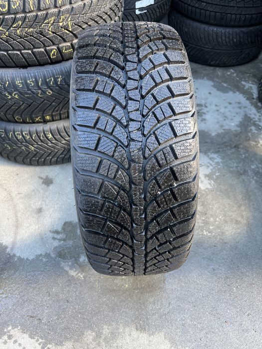 #Opona kumho 225/45/17 pojedynka