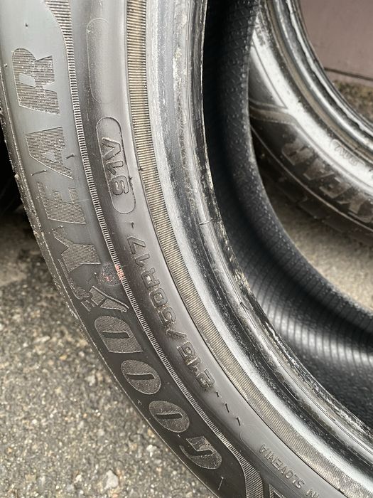 215/50/17 Good year  2 шт