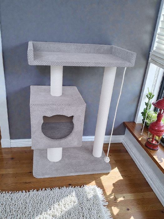 Когтеточка домик 88 см  для кошек с лежанкой