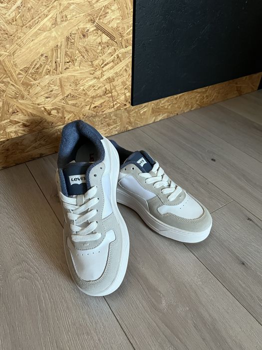 Nowe modne buty Levis