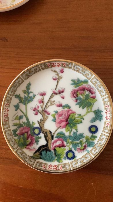 Pratos decorativos barro cozido vidrado CADA