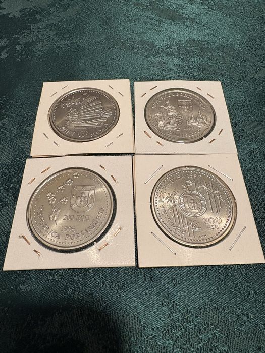 Serie VII moedas 200