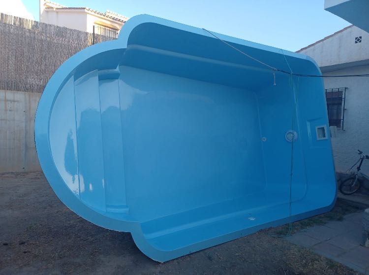 Piscinas em Fibra