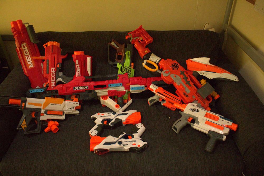 Conjunto de Nerfs para venda