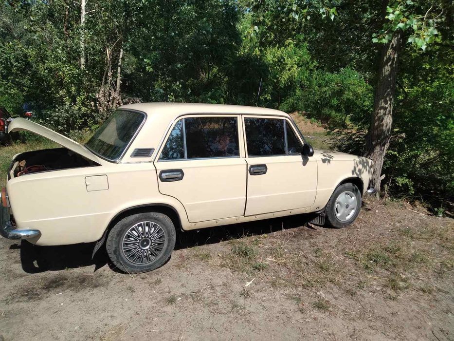 Продам авто ВАЗ 21013