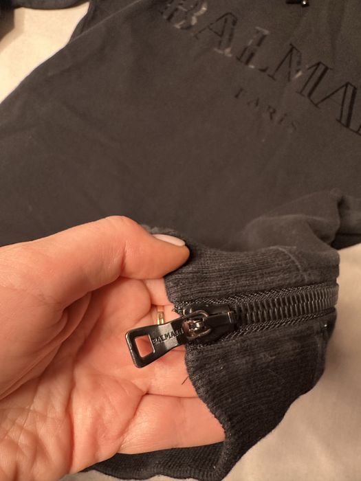 Худі Balmain . Оригінал