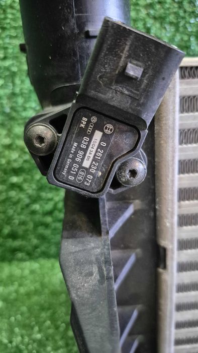 Intercooler Audi A4 B6 B7 8E 1.8T 2.0 TFSI 1.9 TDI 2.0 TDI Ref. 8E0145805R Original em excelente estado