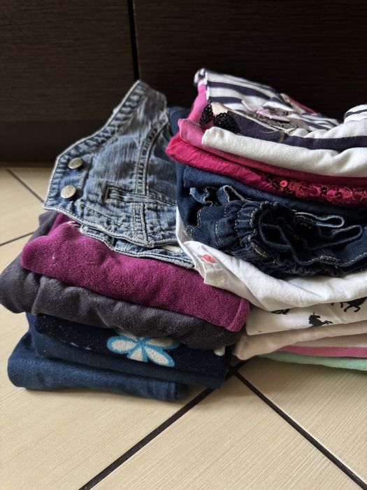 Paczka ubrań dla dziewczynki rozmiar 110 / 116 cm