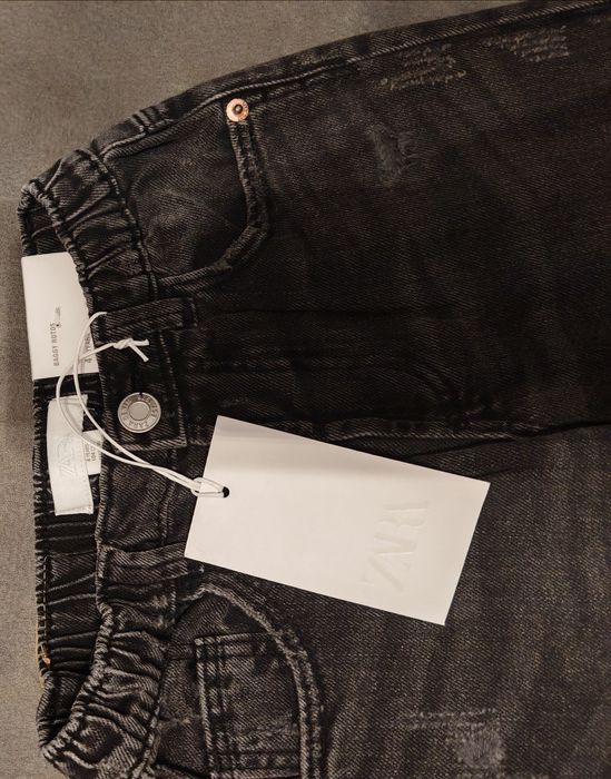 Chłopięce spodnie jeansowe Zara baggy 104