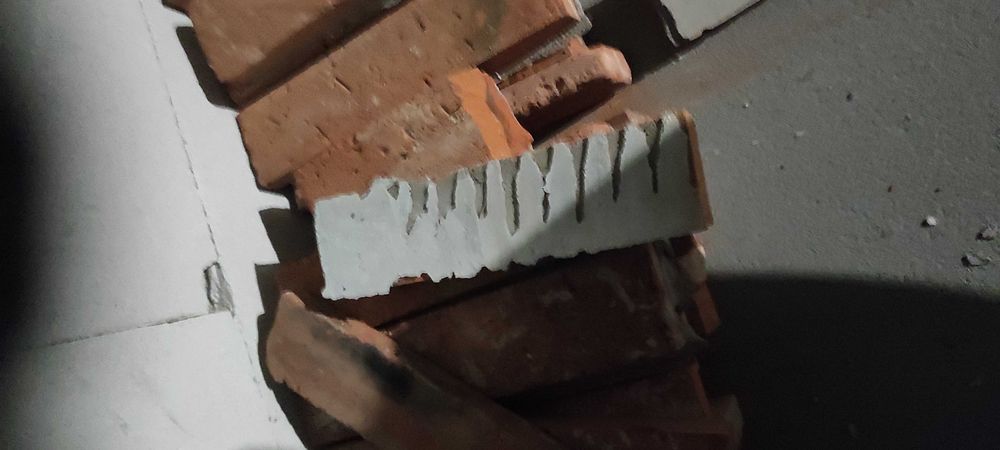 Płytka cięta z cegly