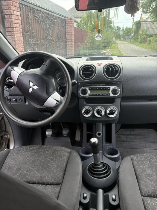 Mitsubishi colt 1.3