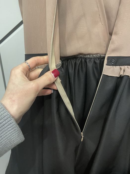 Sukienka manifio elegancka, ale na kazdą okazjs
