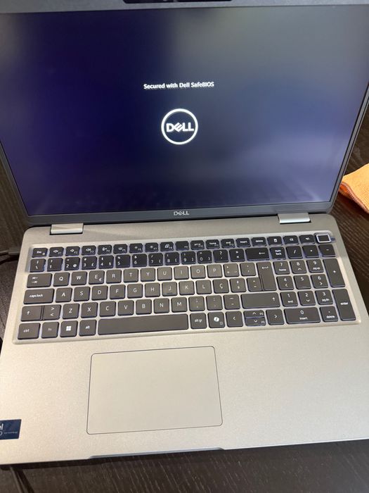 “Dell Como Novo – Desempenho Garantido!”