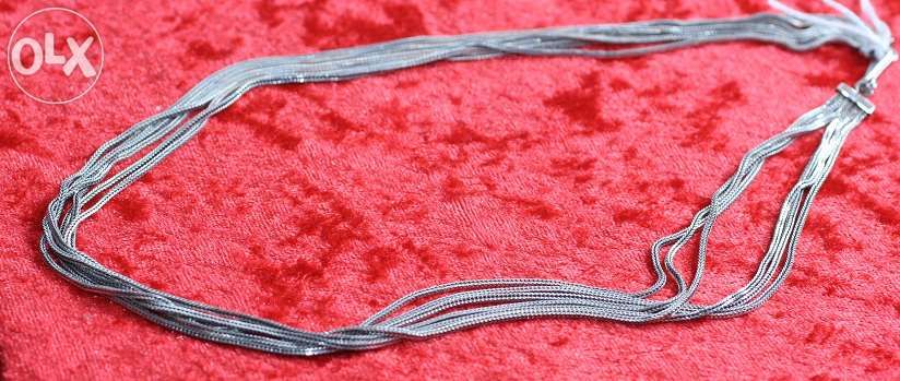 Colar de prata em fios