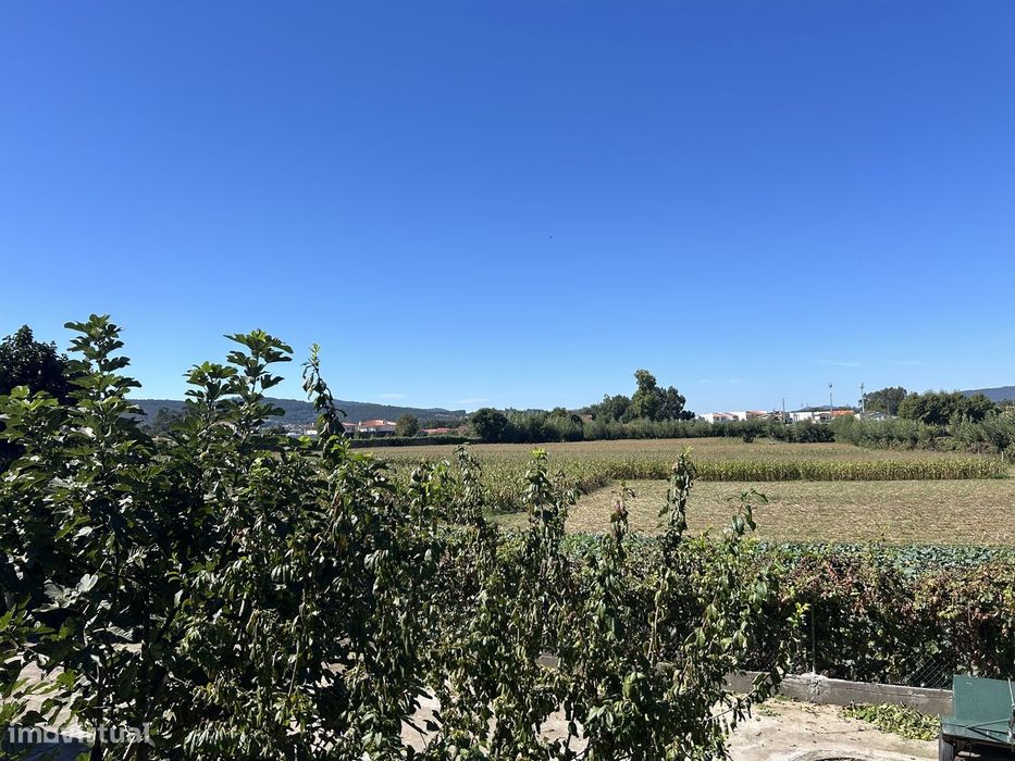 T2 Novo, c/ terraço,suíte e cozinha equipada,perto do Centro de Braga!
