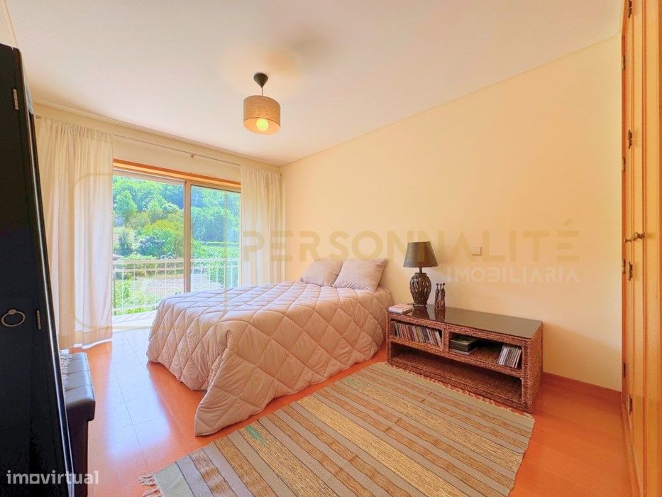 Apt. T2 Centro | Varanda | Lugar de garagem