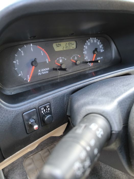 Nissan Terrano II 2.7 TDi Van (2003) – Preparação Topo | 219.000 km | Uso Exclusivo de Fim de Semana