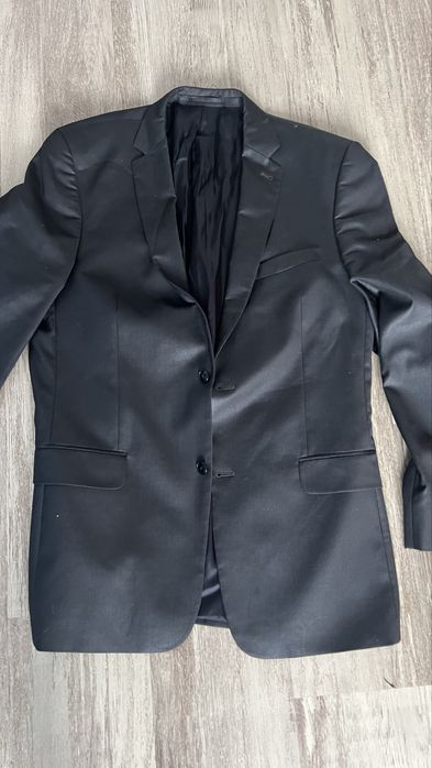 Garnitur męski L 180 104  90 czarny błyszczący w prązek