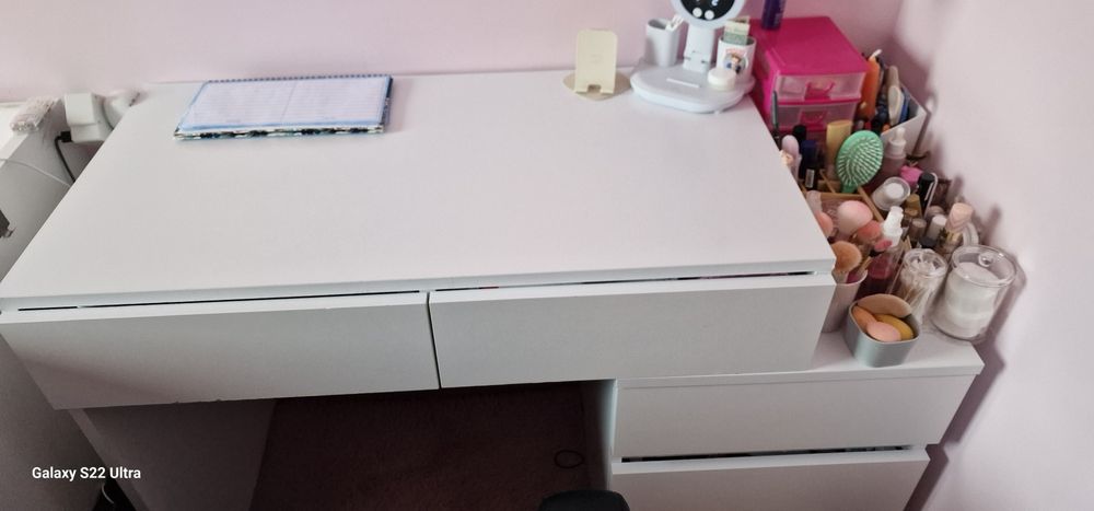 Biurko białe  5 szuflad