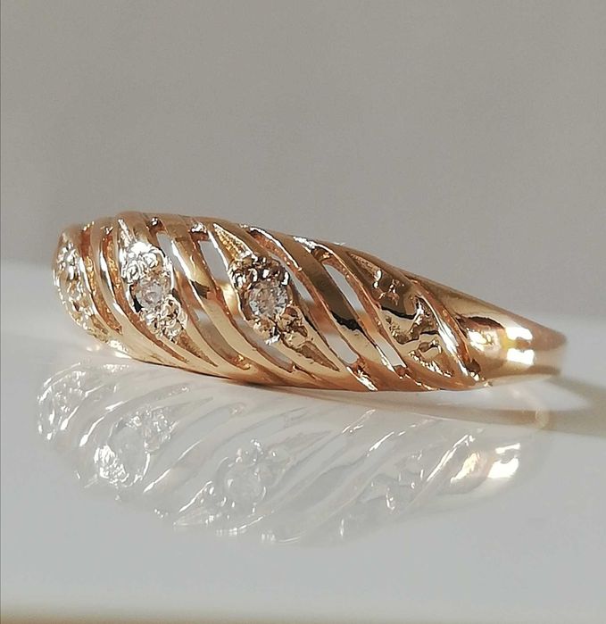 WŁOSKI złoty pierścionek pr 585 z cyrkoniami Lśniący błyszczący