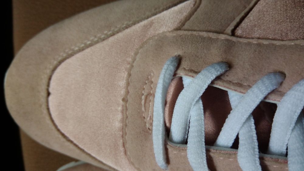 Ténis casual, 39 e 40, senhora, novos.