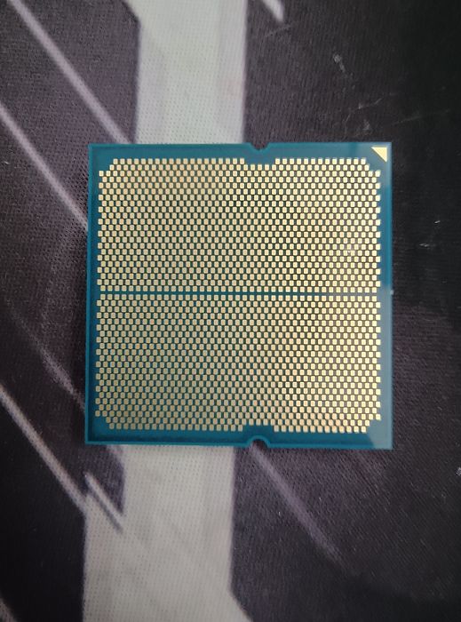 Процесор AMD Ryzen 5 8400F (6 ядер/12 потоків) + Гарантія 2 роки