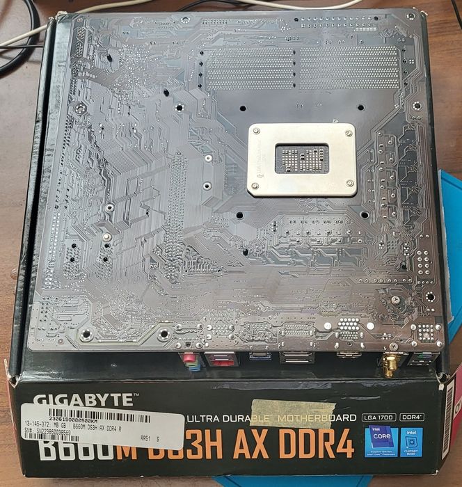 Материнська плата Gigabyte B660m DS3H AX DDR4 s1700