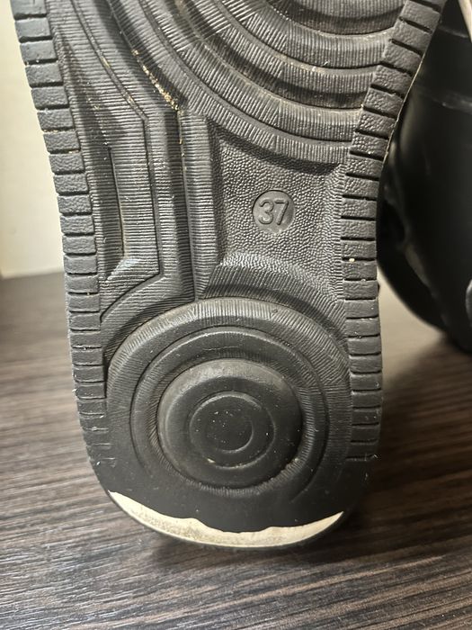 Кросовки зимние размер 37