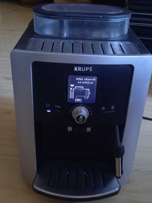 Automatyczny Ekspres firmy Krups EA8025 z LCD