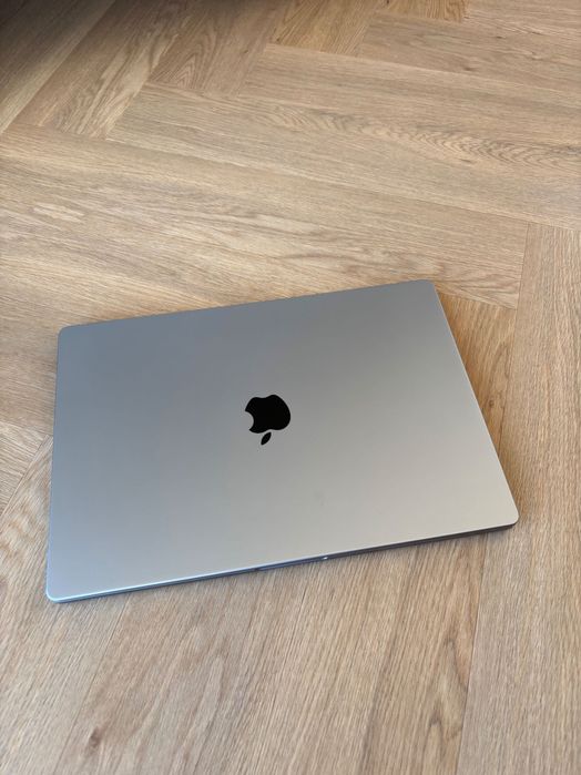 Idealny MacBook Pro 16” 16/512 GB M1 Pro SPACE GRAY w idealnym stanie!