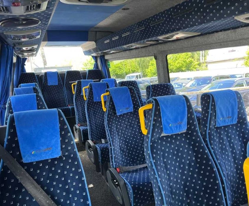 Mercedes Benz sprinter 416CDI 19місць