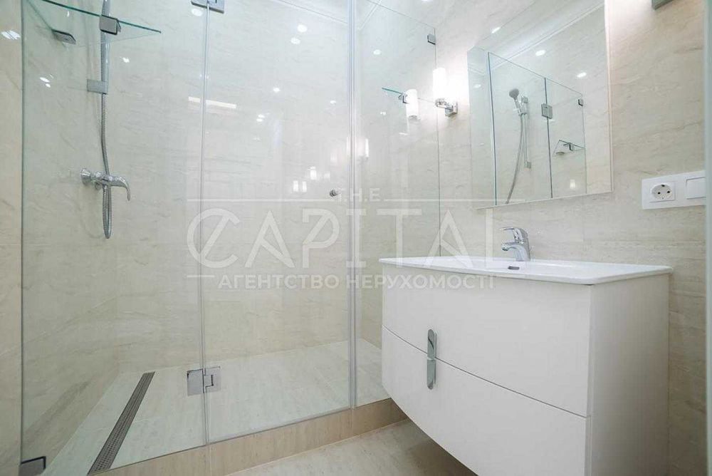 Аренда квартиры Новопечерские Липки, 4 к,  Андрея Верхогляда,15