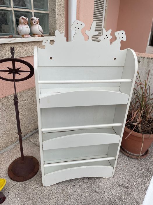Estante branca quarto criança