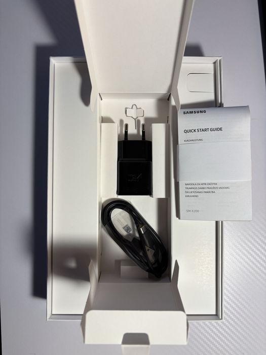 Tablet samaung galaxy A8 w idelanym stanie