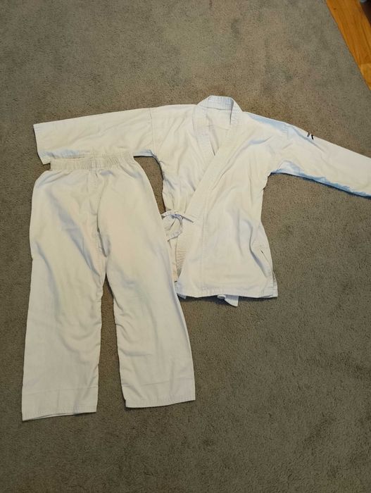 Strój judo, karate sporty walki 140 judoga