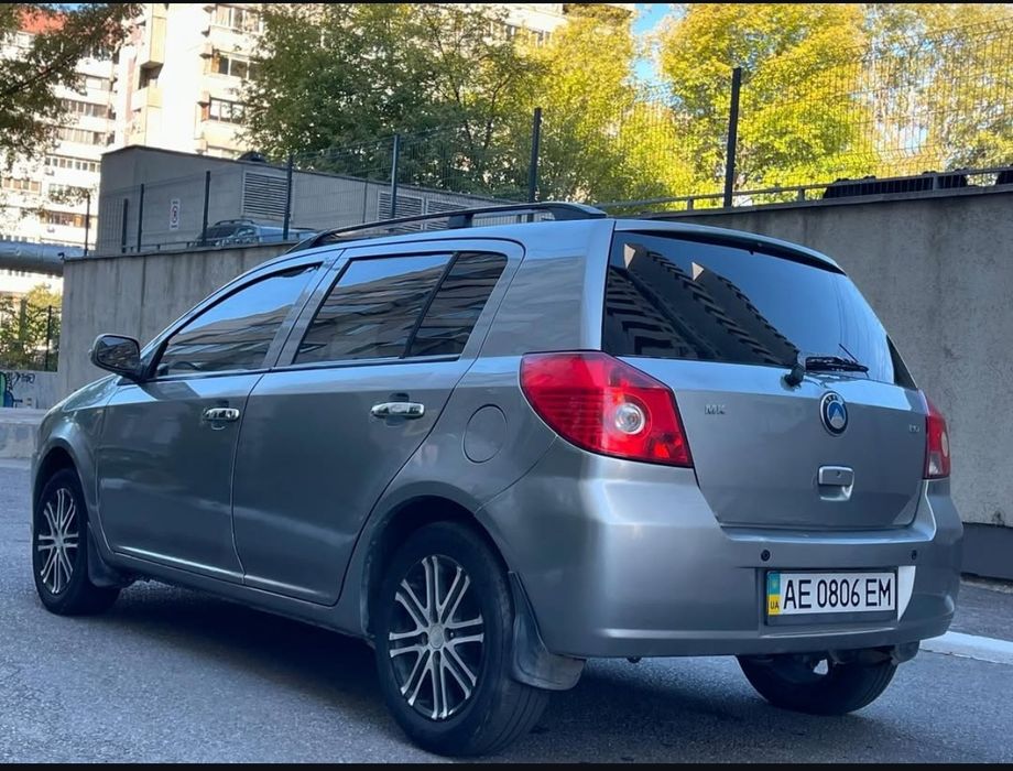 Geely MK Kross 2009