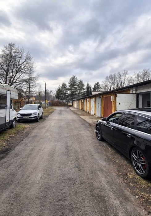 Garaż murowany Psie Pole /Karłowice blisko szpitala na Koszarowej