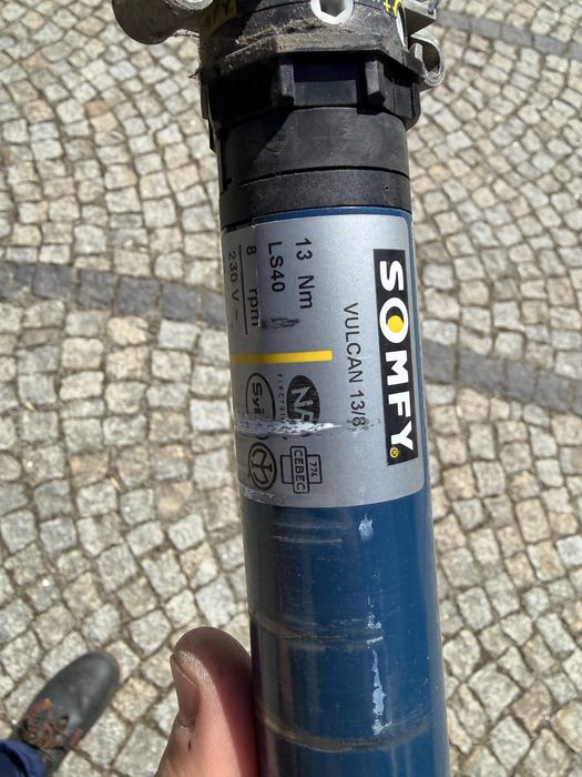 Silnik somfy pod klawisze sprawny