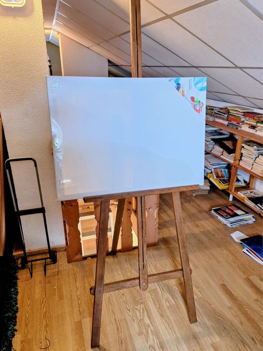 Cavalete e quadro
