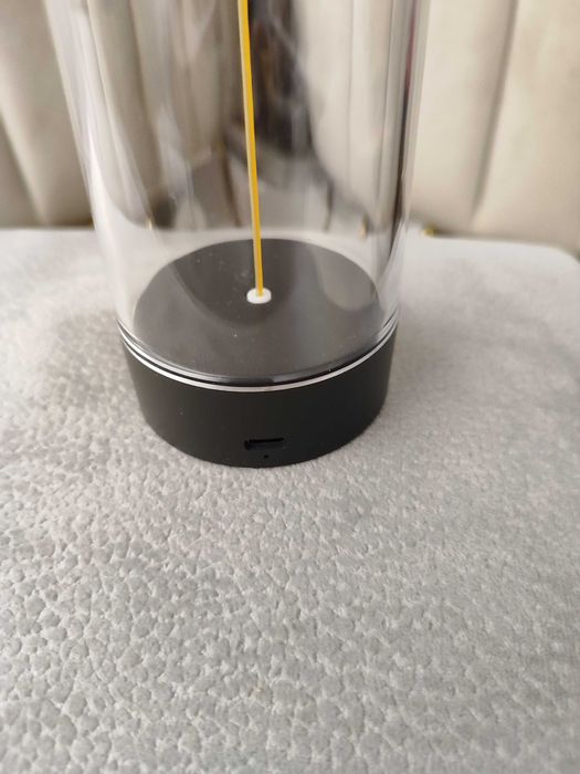 Candeeiro em forma de cilindro