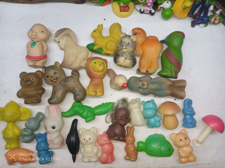 Солдатики пластмасові