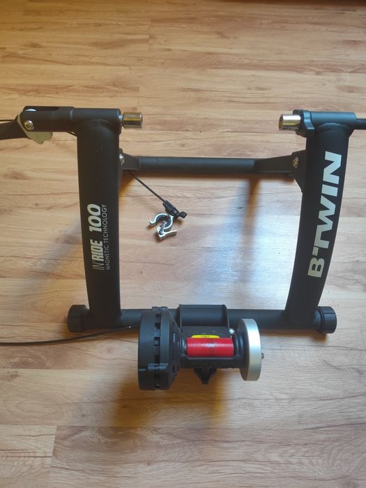 Trenażer magnetyczny IN,RIDE100 BTWIN