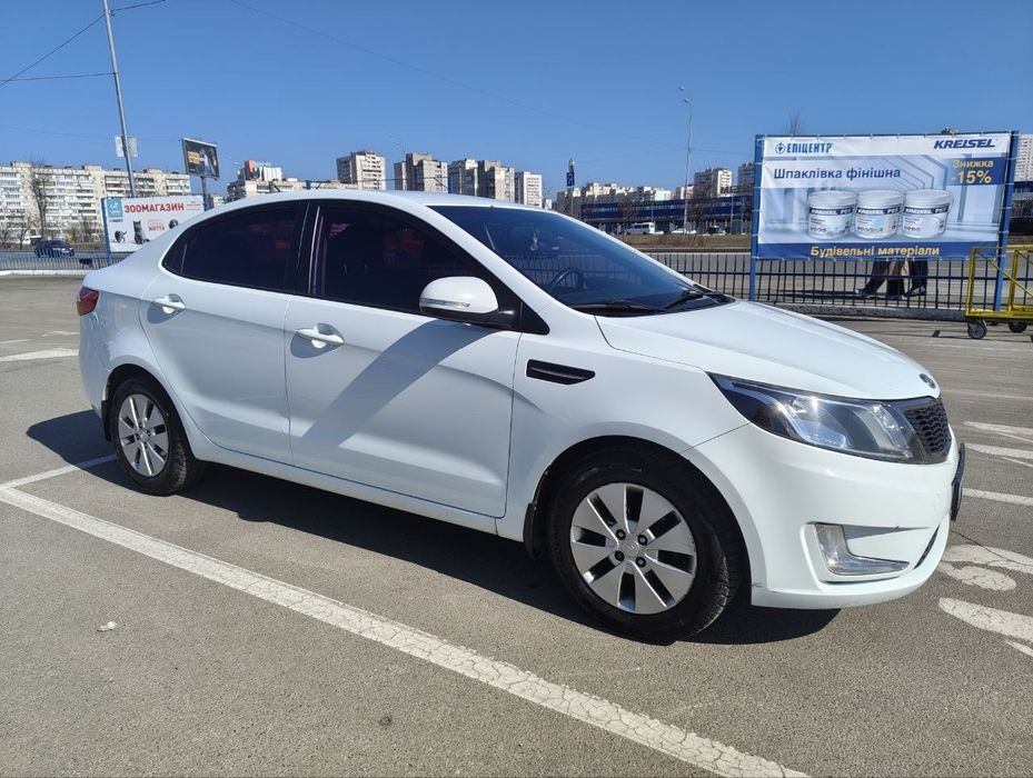 Kia Rio 2012 року
