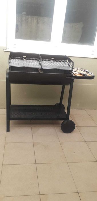 Churrasqueira a Carvão 4 Grelhas