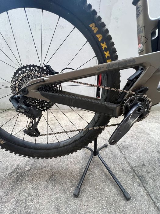 Bicicleta enduro Santa cruz Megatower  cc2024