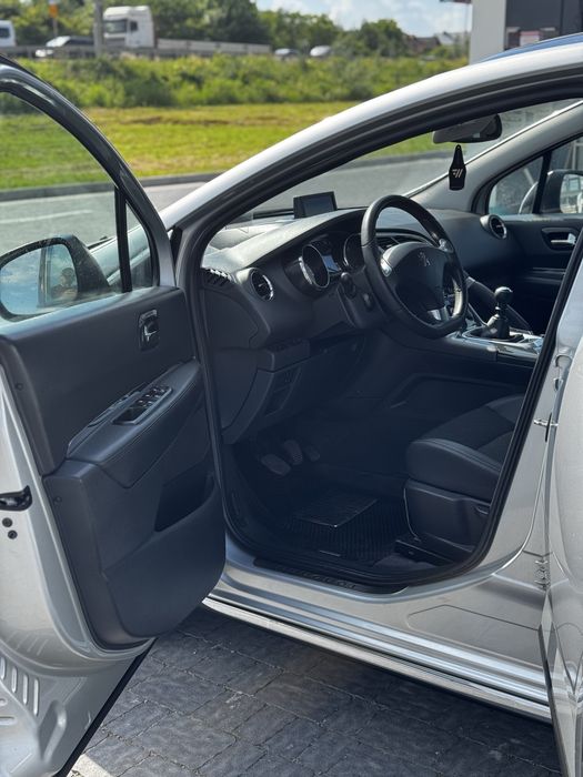 Peugeot 3008 Пежо 3008