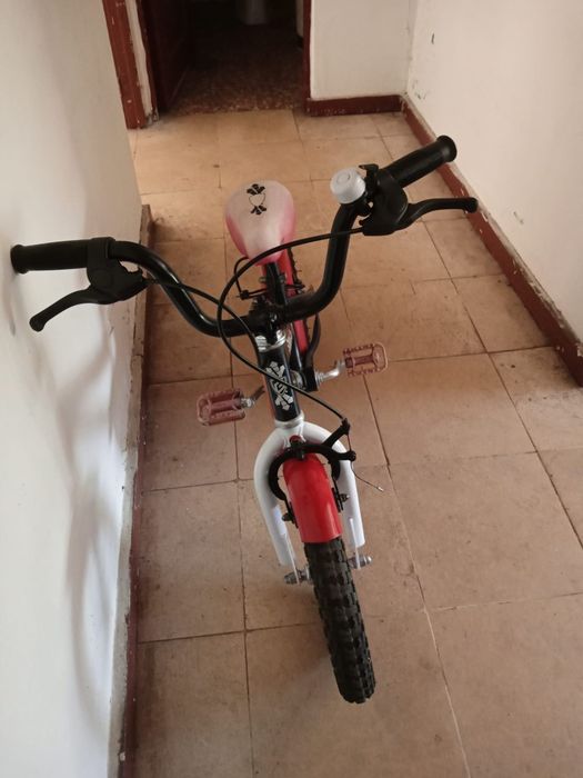 Bicicleta usada de criança em ótimo estado
