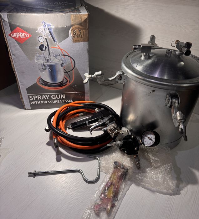 *Agregat malarski 8.5 l 5.5 bar dysza 2 mm+pistolet- Stówka Grudziądz*